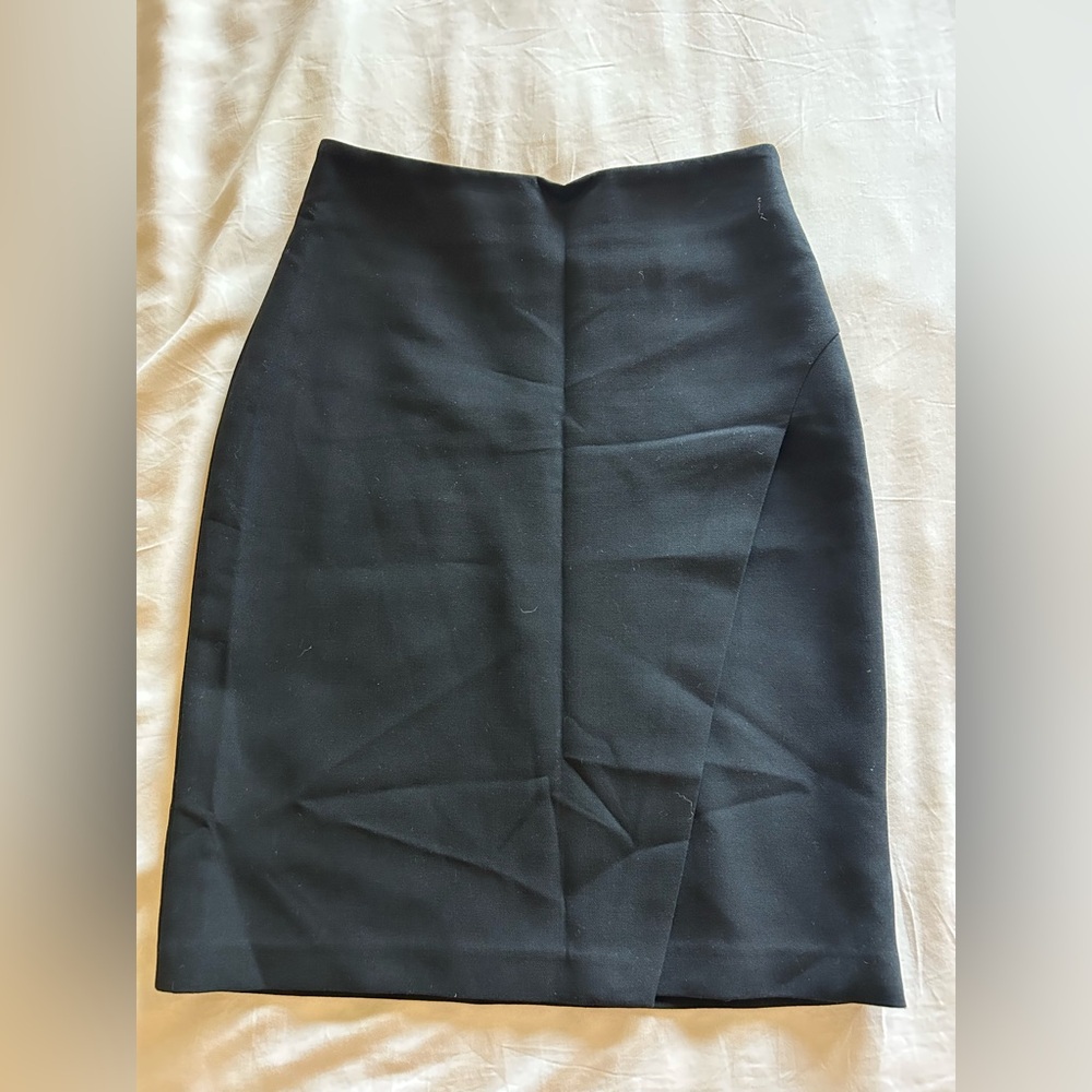 Diane Von Furstenberg Black Pencil Skirt size 0